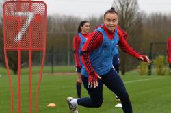 阿森纳训练开放日，训练课后造点机会引观众欢呼，欧篮联在即，更衣室氛围转暖的简单介绍-米兰平台