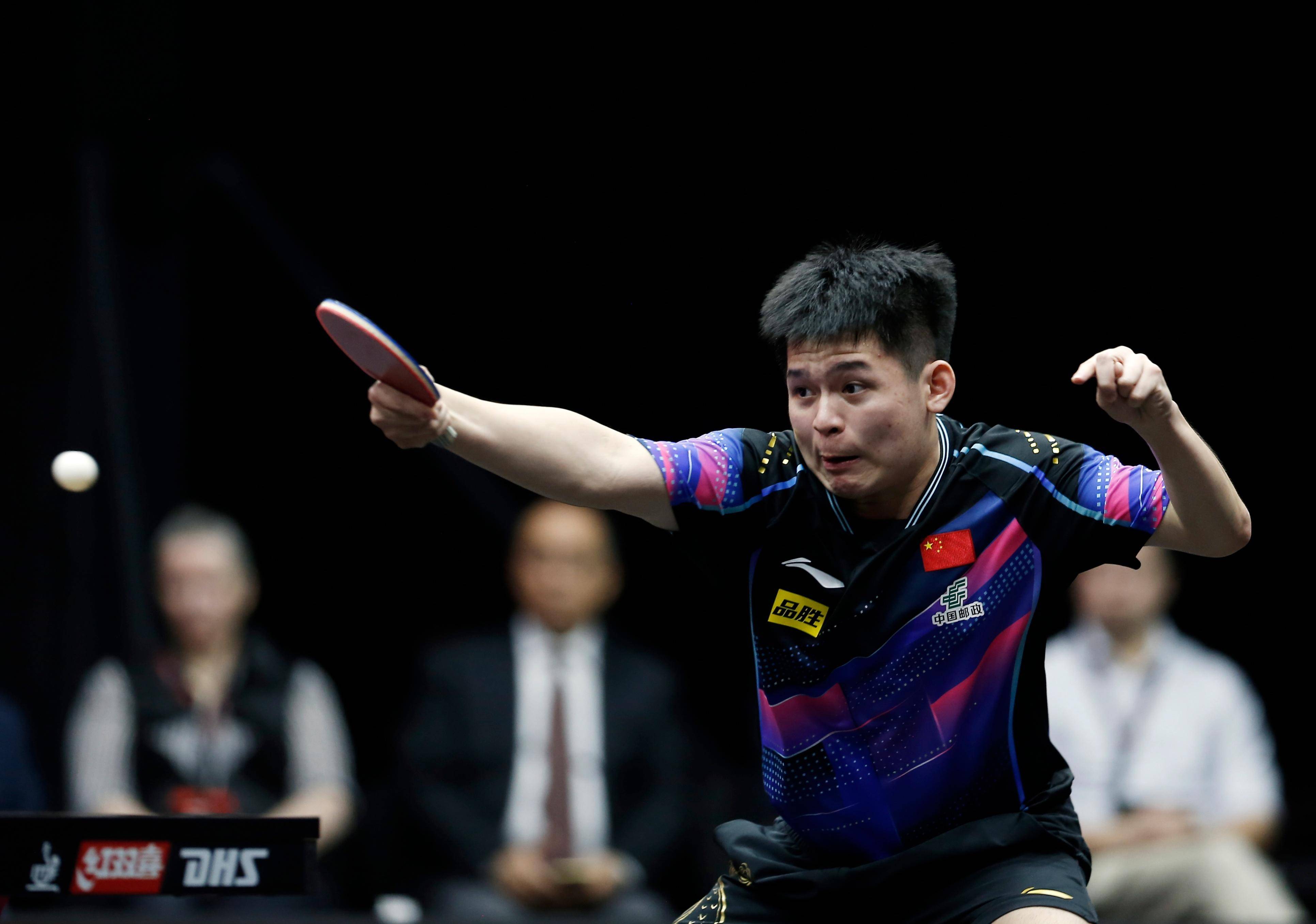 乒乓球夜战:江畔飞鹰队强势横扫剑门犀牛队,速度优势明显球迷期待下一战 乒乓球夜战:江畔飞鹰队强势横扫剑门犀牛队,速度优势明显球迷期待下一战