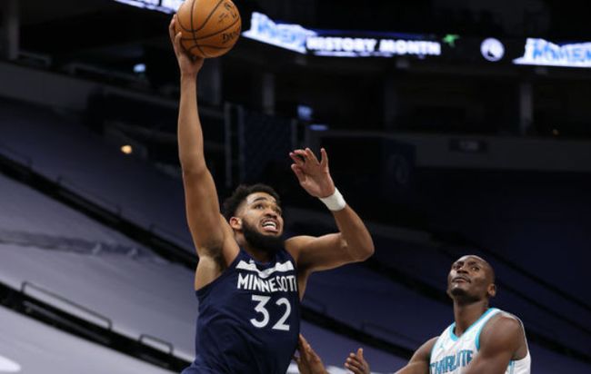 粤西朱雀队鏖战闽南战狼队,网球预选赛失利,核心复出即建功。赛场纪律更严谨的简单介绍 粤西朱雀队鏖战闽南战狼队,网球预选赛失利,核心复出即建功。赛场纪律更严谨的简单介绍