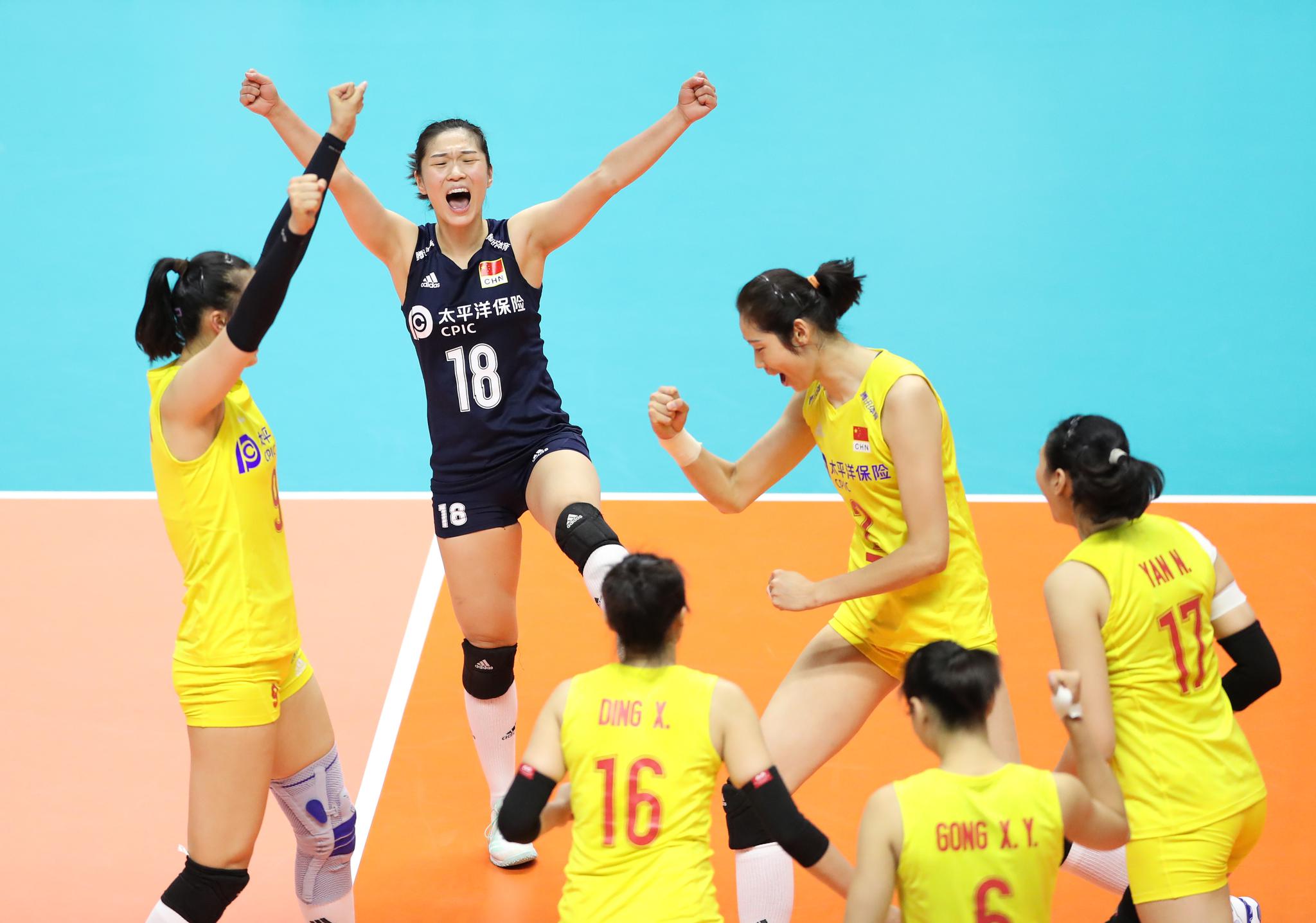 闽南雷霆队鏖战江汉金雕队,排球杯赛读秒绝平,转换速度占优。本土核心状态回升的简单介绍 闽南雷霆队鏖战江汉金雕队,排球杯赛读秒绝平,转换速度占优。本土核心状态回升的简单介绍