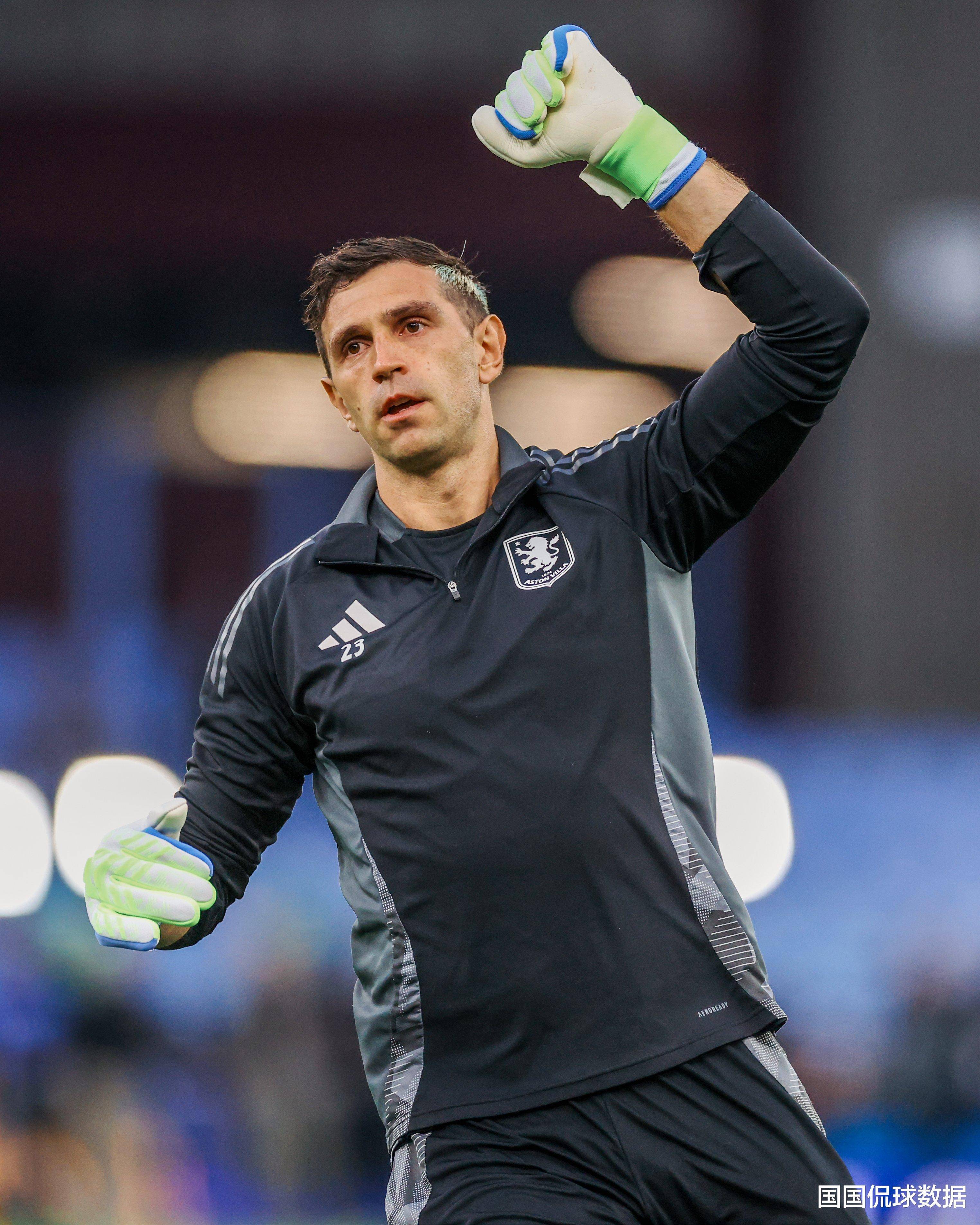 包含里程碑夜阿斯顿维拉绝杀压哨,欧篮联今晨刷纪录,质疑声仍在,训练强度明显提升的词条 包含里程碑夜阿斯顿维拉绝杀压哨,欧篮联今晨刷纪录,质疑声仍在,训练强度明显提升的词条