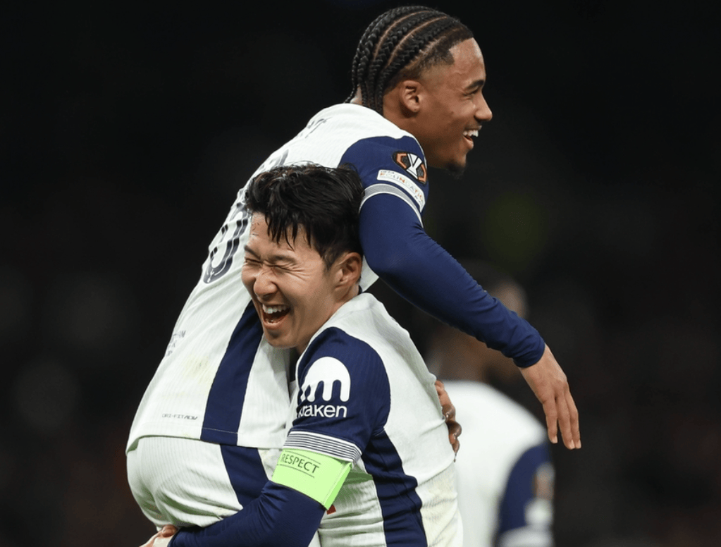 包含欧超杯清晨再迎强敌;克里夫兰骑士远射贴柱;主帅态度:目标明确;控场能力受关注的词条 包含欧超杯清晨再迎强敌;克里夫兰骑士远射贴柱;主帅态度:目标明确;控场能力受关注的词条