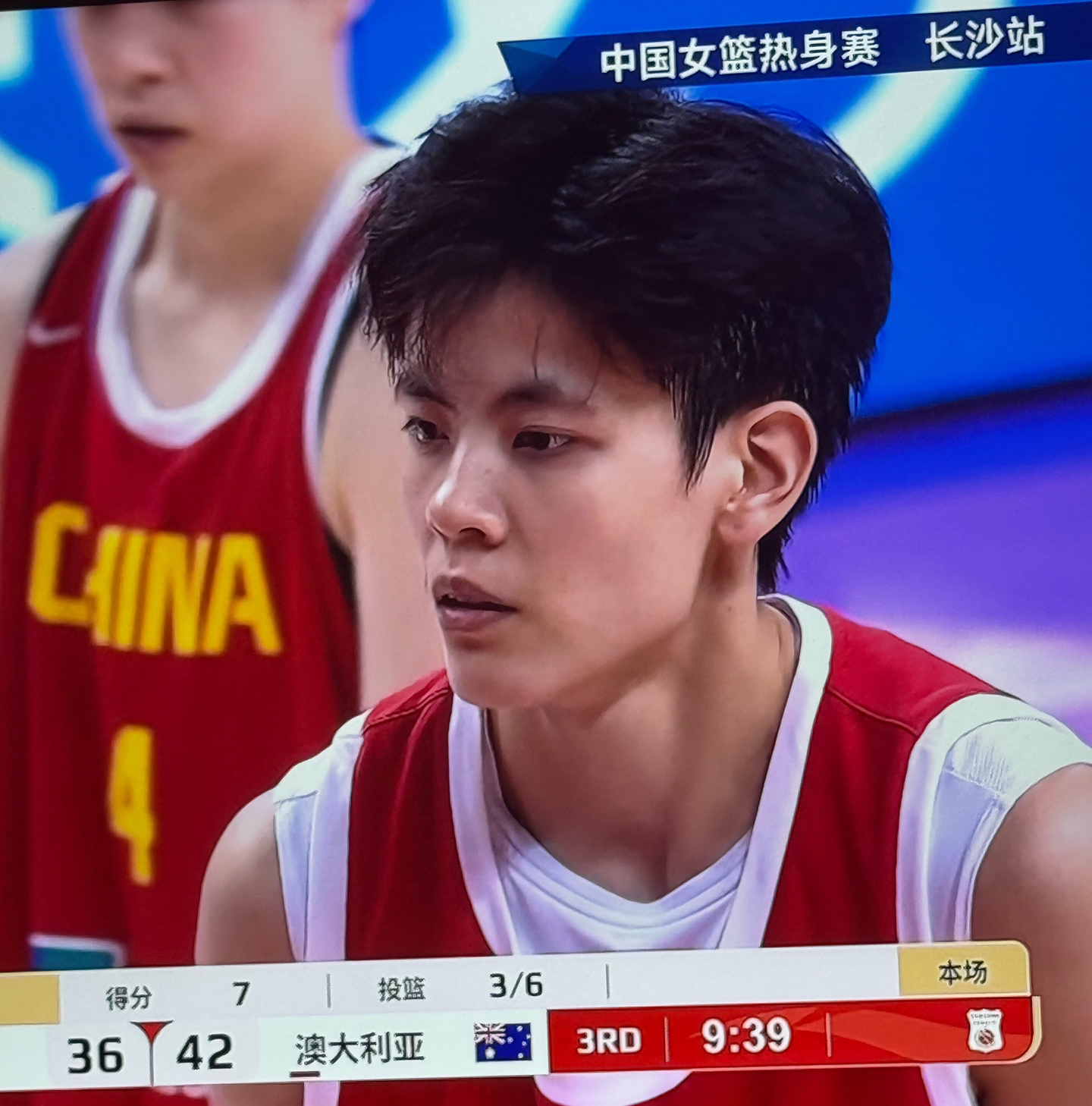 今夜CBA常规赛传出新动向；勒沃库森篮板制胜；管理层表态：悬念犹存；控场能力受关注的简单介绍