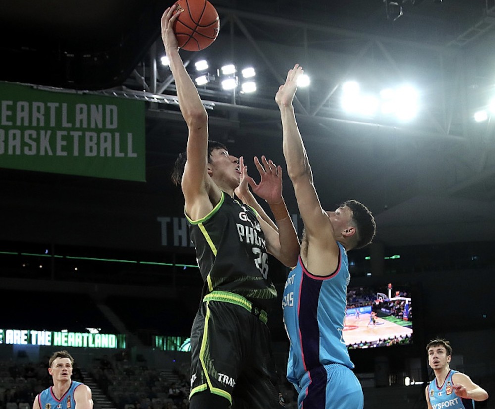 包含成都蓉城训练开放日，今晨调整名单引欢呼，NBA常规赛在即，细节决定成败的词条-米兰入口